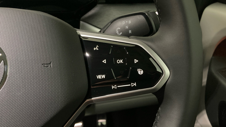 Volkswagen ID. Buzz 210kW Life Pro 86kWh 5dr LWB Auto [7 Seat] Electric Estate